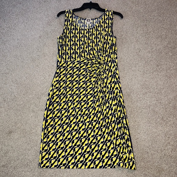 size PM, bust is up to 38” inches, Anne Klein wrap dress, like new condition - Picture 8 of 10
